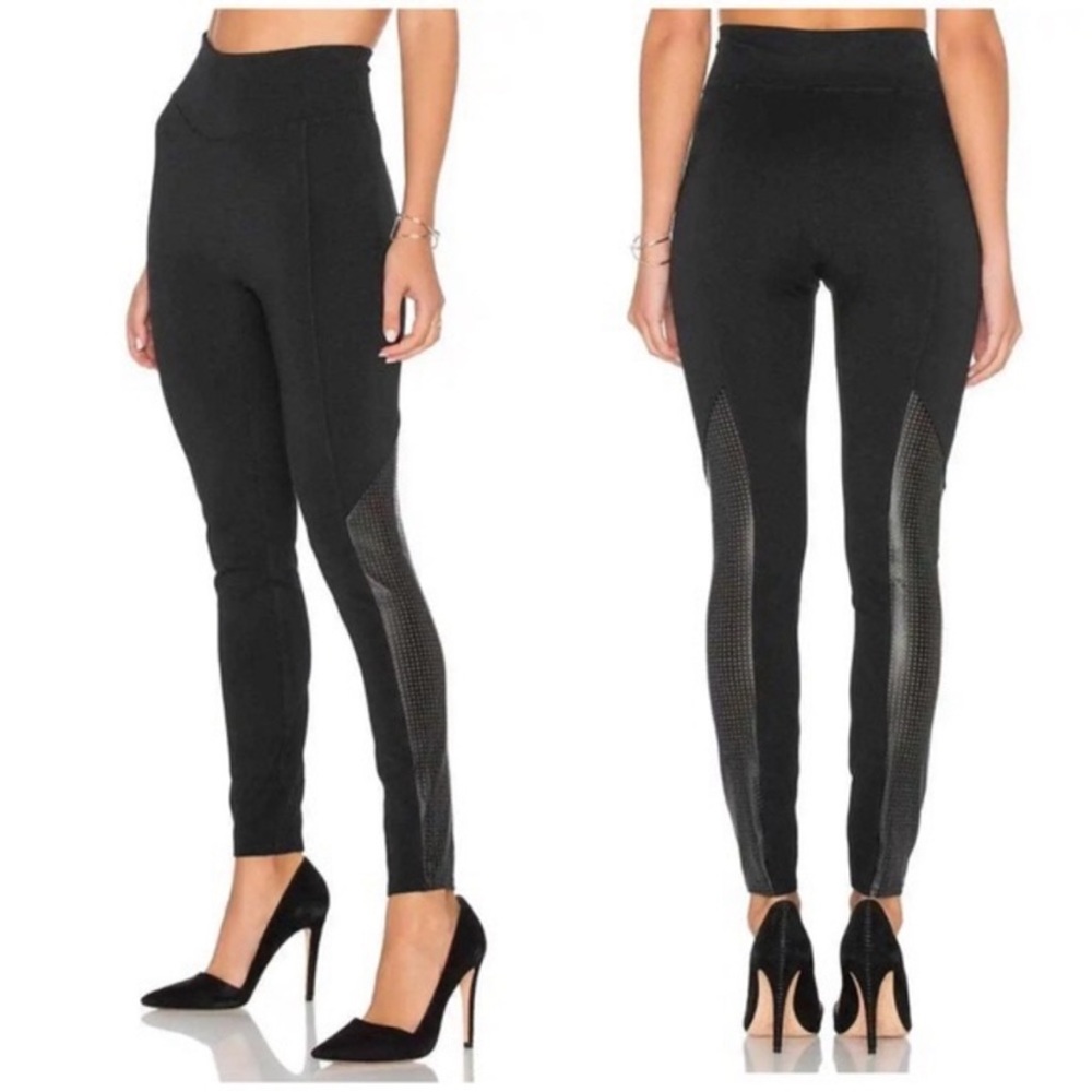 SPANX Perforated Panel Leggings in Very Black SZ M EUC
